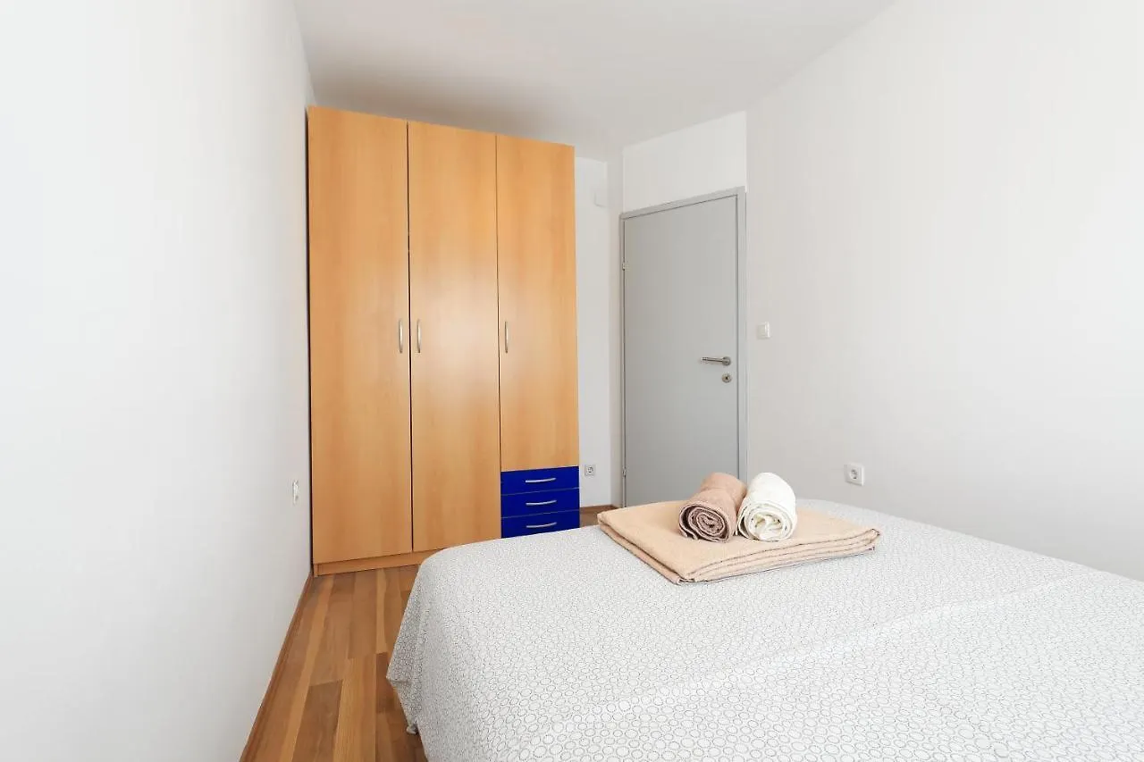 Apartman Don Pag Town 0*,  Hırvatistan