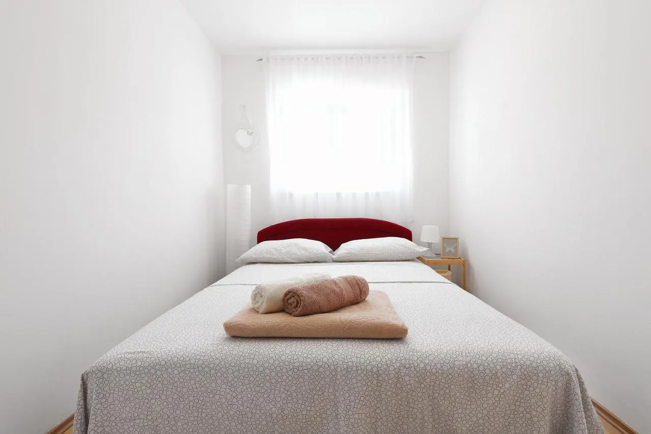 Apartman Don Pag Town Daire
